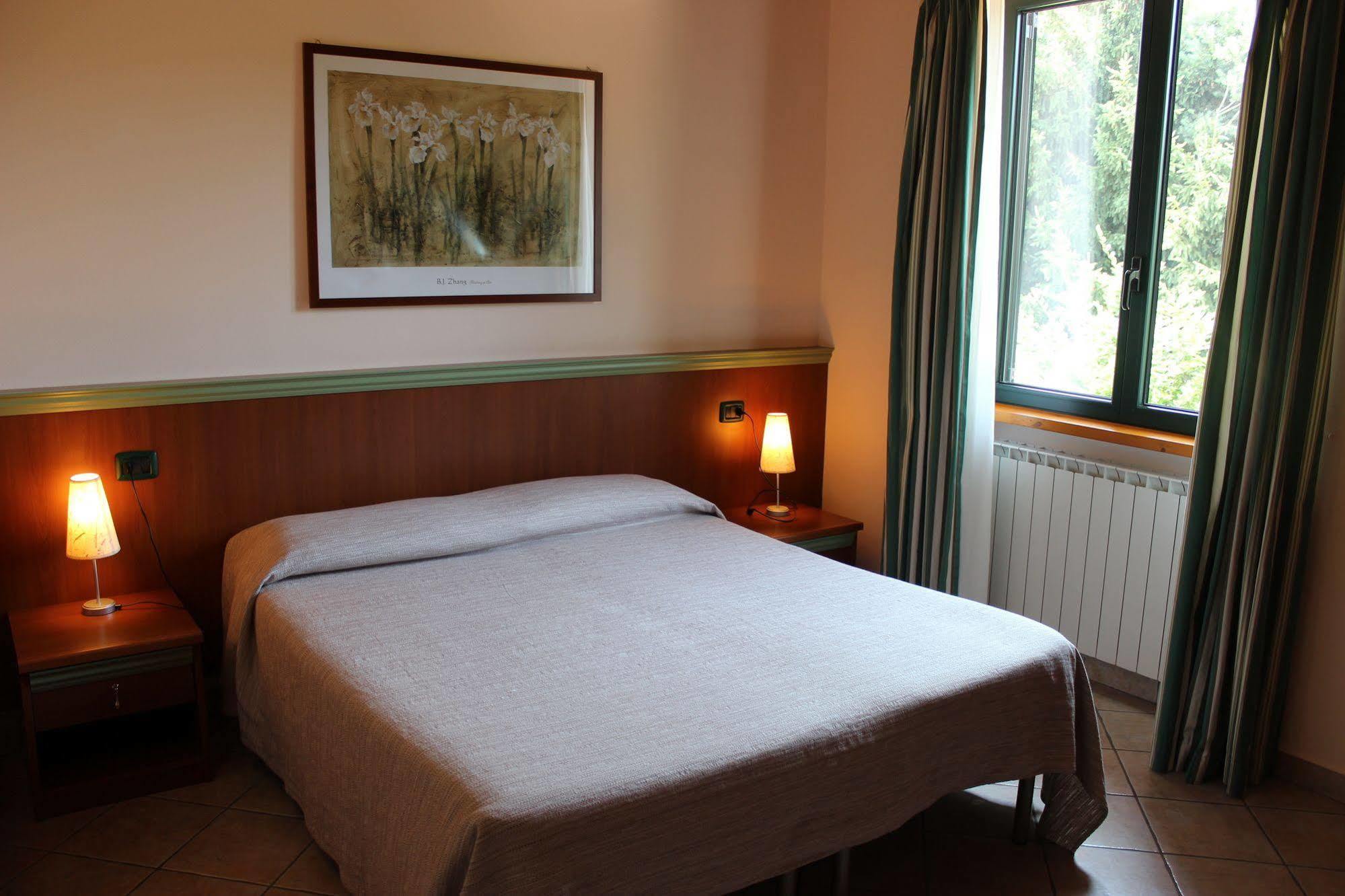 Villa Giglio Arsago Seprio Ngoại thất bức ảnh